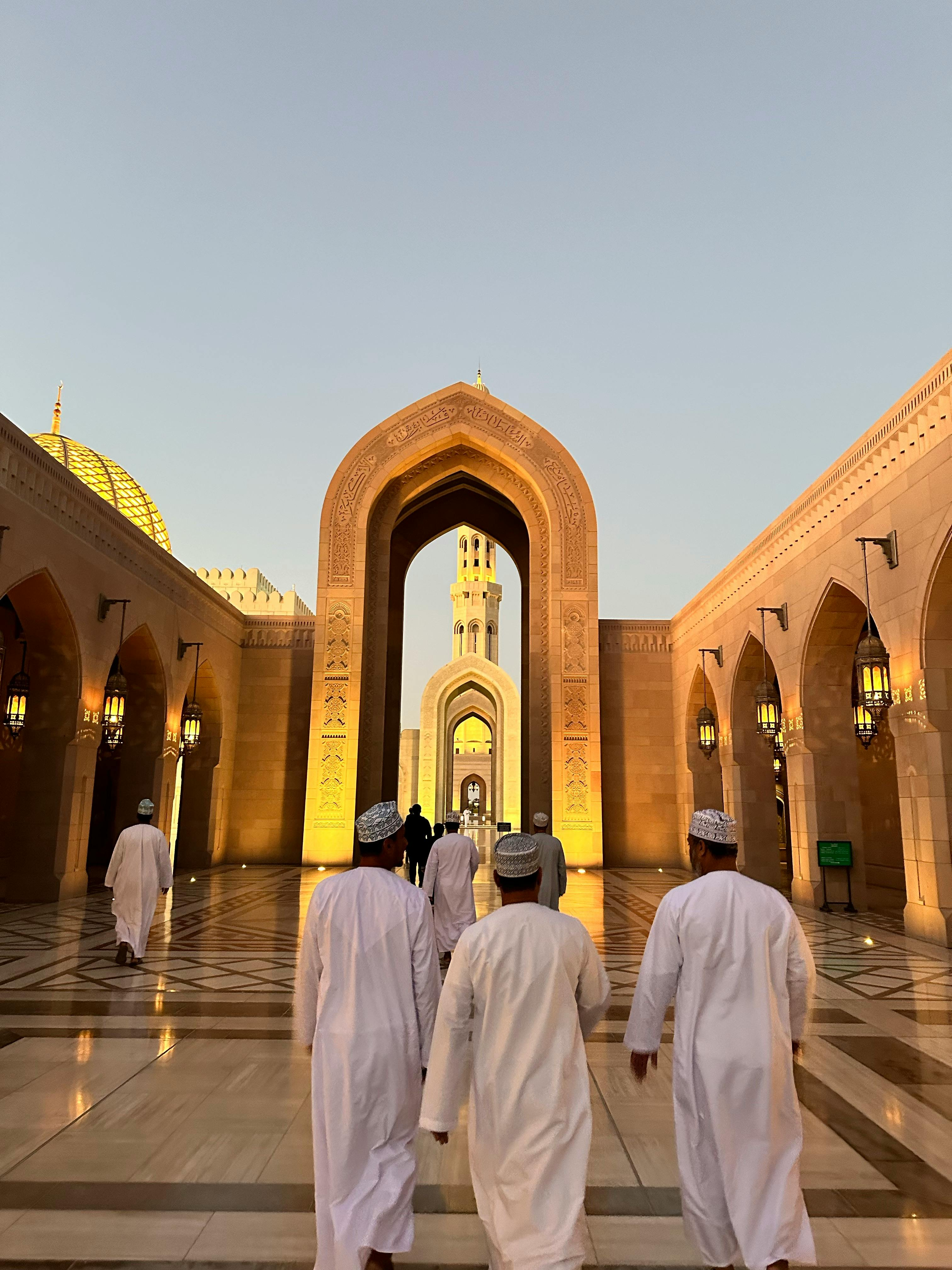 عُمان